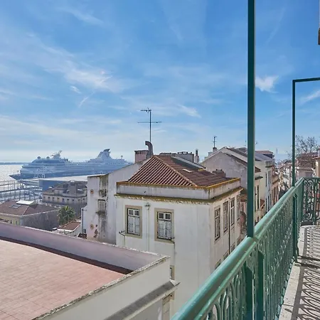 Rua Dos Remedios 179 شقة *