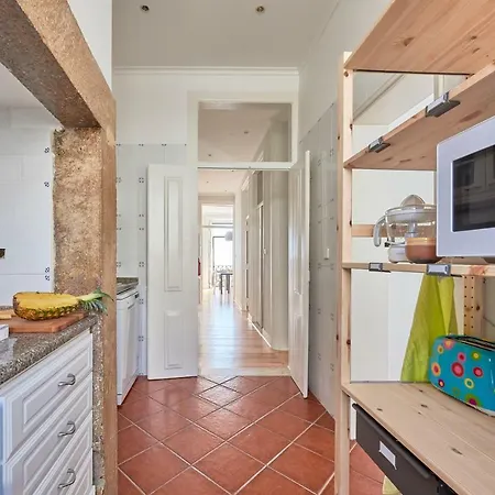 Rua Dos Remedios 179 *