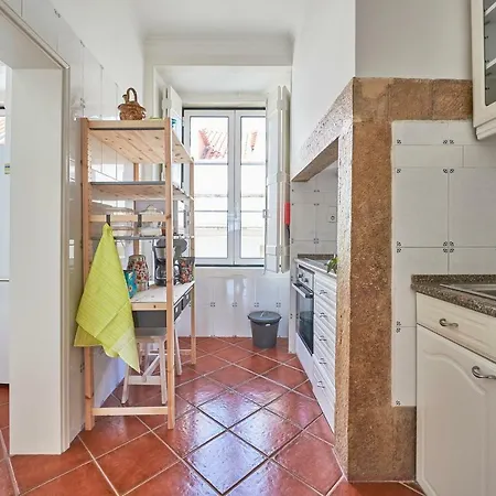 Rua Dos Remedios 179 *