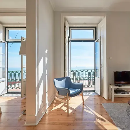 Rua Dos Remédios 179 * Lisbona